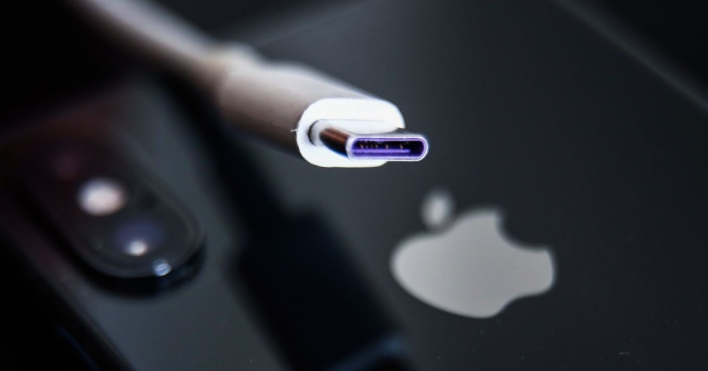 AirPods and Mac Accessories Likely to Switch to USB-C by 2024