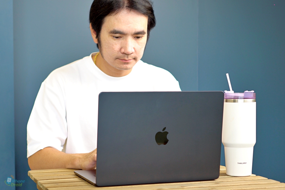 MacBook Air 15 นิ้ว