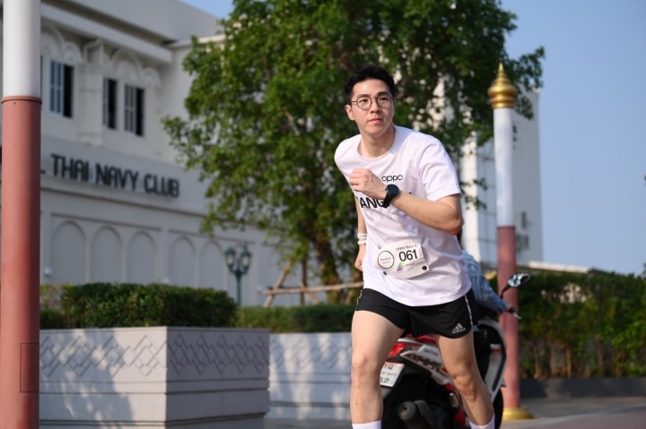 OPPO Watch X Bangkok City Run