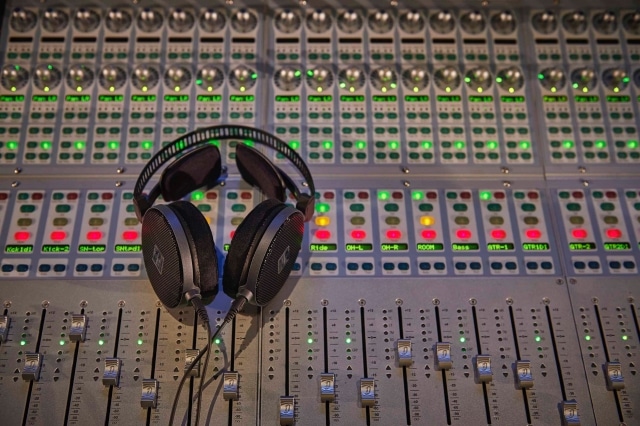 Audio-Technica ATH-R70xa
