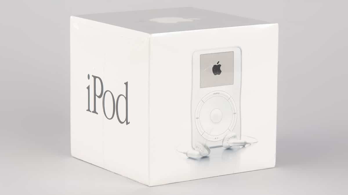 Original 2001 iPod in Sealed Box Sells for Eye-Watering Price at Auction