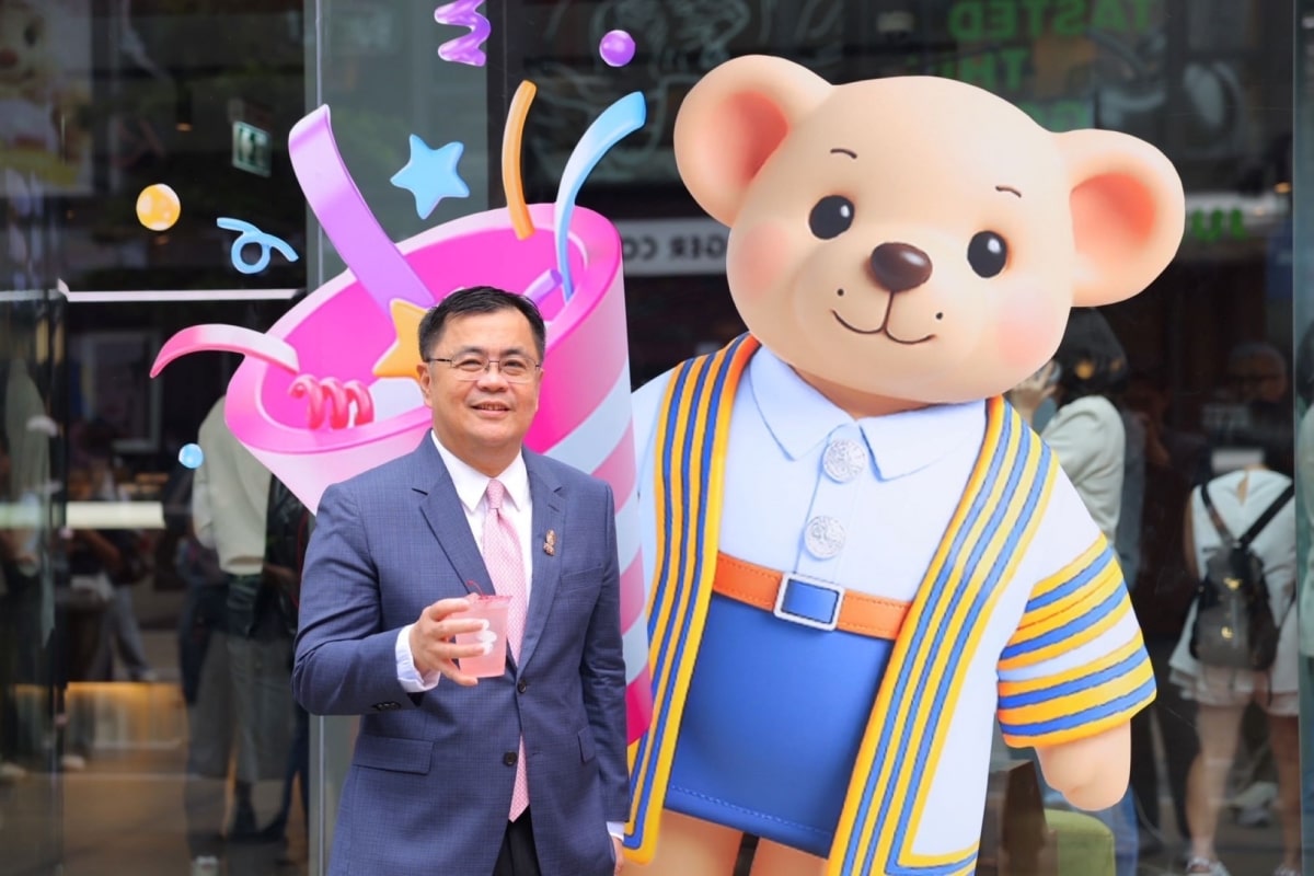 Chula Graduates and Gen Z Celebrate at AIS SIAM
