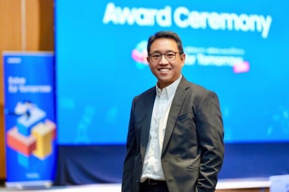 นายสิทธิโชค นพชินบุตร