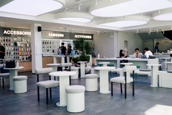 AIS SIAM Hateberry Scent, Universal Music Thailand, PLUG Cafe 03