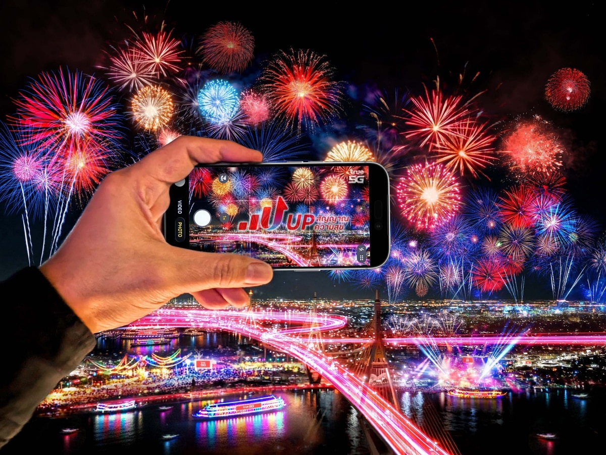 TrueMove H and dtac ICONSIAM Mobile Data Surges 300% on Mark Tuan Buzz