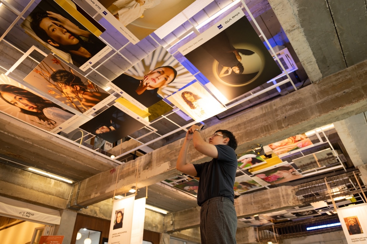 vivo V70 The Golden Stage of Life Exhibition