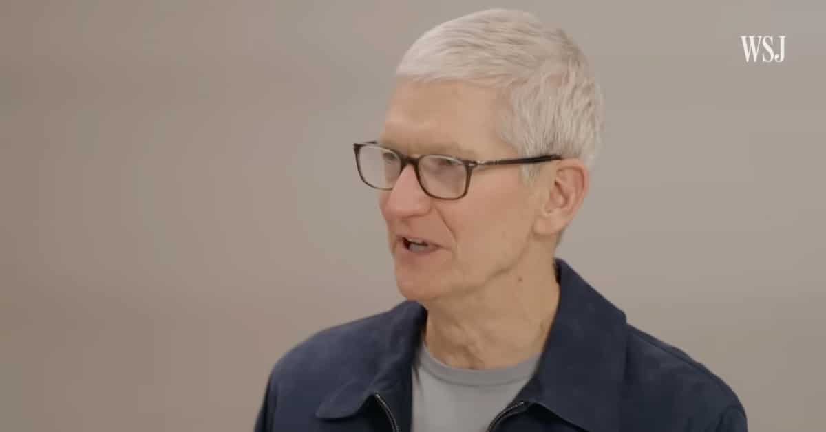 tim-cook-iphone-best-apple-moment-50th-anniversary-1