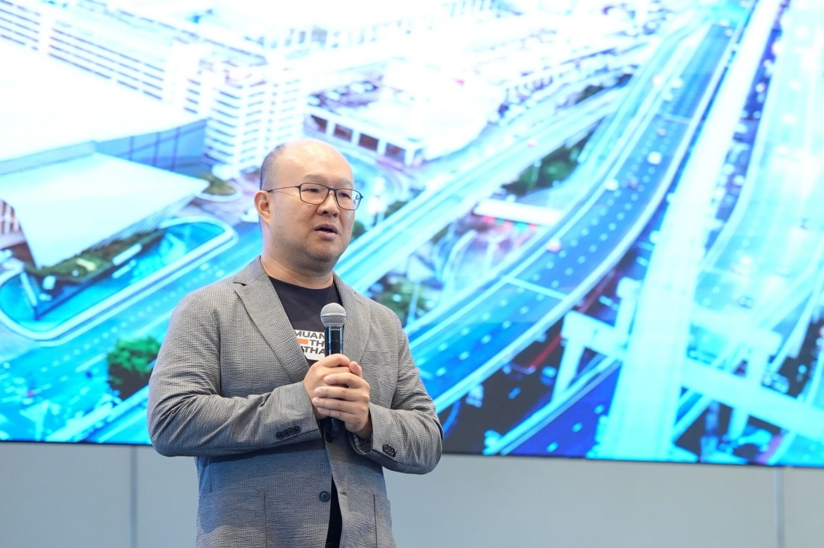 AIS Partners with Bangkok Land to Transform Muang Thong Thani into a Smart City